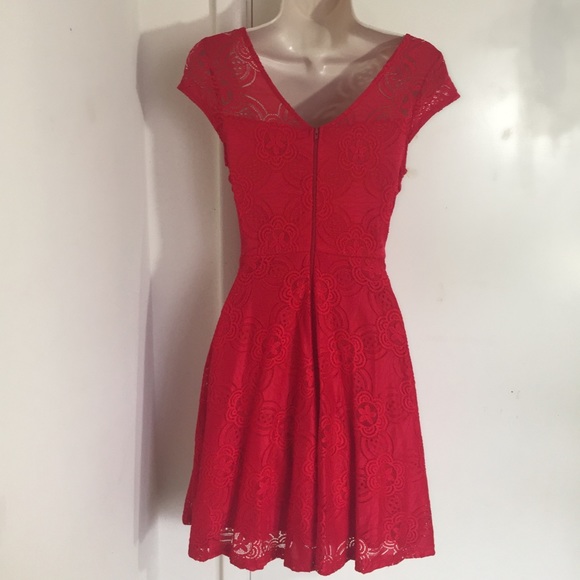 red lace fit n flare dress - Picture 2 of 4